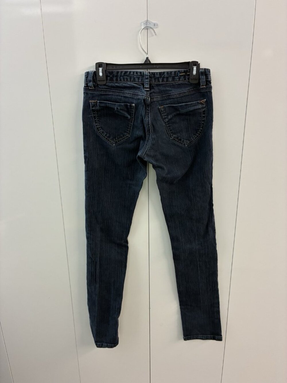 Urban Outfitters silence + noise Low Rise Skinny Twig Jeans Size‎ 27 Whiskered